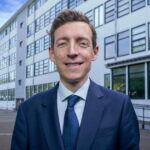 Le ministre de l&rsquo;Éducation supprime les examens de Baccalauréat l&rsquo;après-midi en raison du réchauffement climatique.