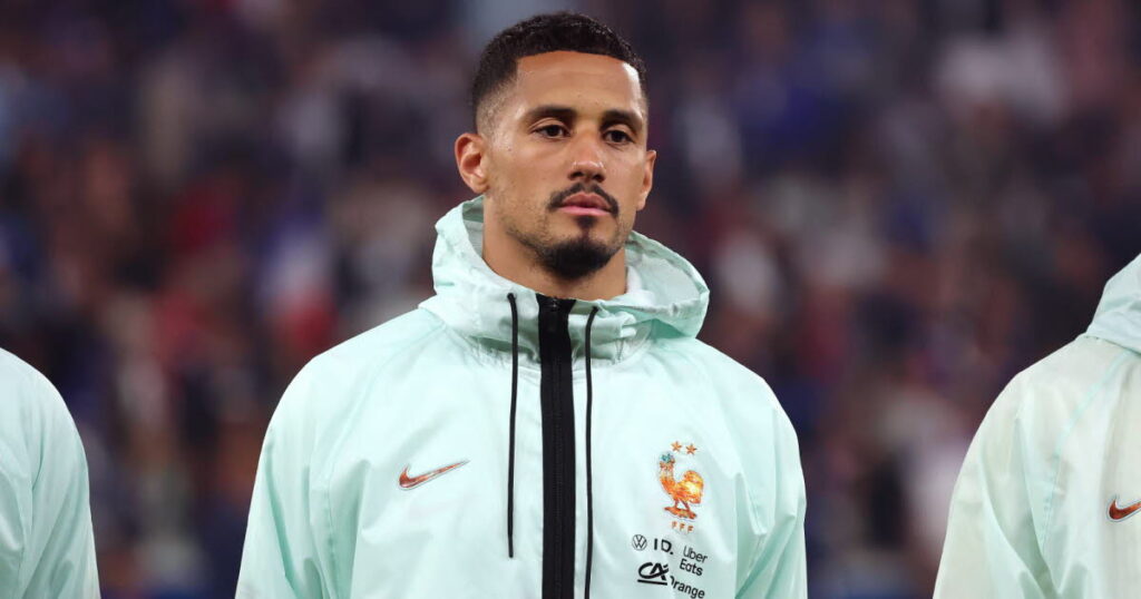Saliba au centre des débats avant le match France-Sénégal en Coupe du monde 2026.