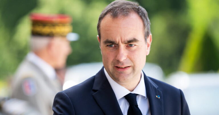 La France annonce un investissement supplémentaire de 655 millions d’euros en intelligence artificielle.