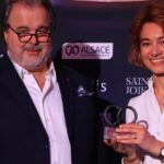 Katherine Denilauler, cheffe pâtissière alsacienne, reçoit un prix pour son engagement professionnel.