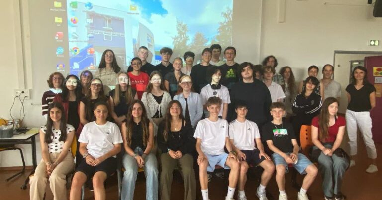 Lycéens de Saverne récompensés pour leur excellence académique et leurs efforts scolaires.