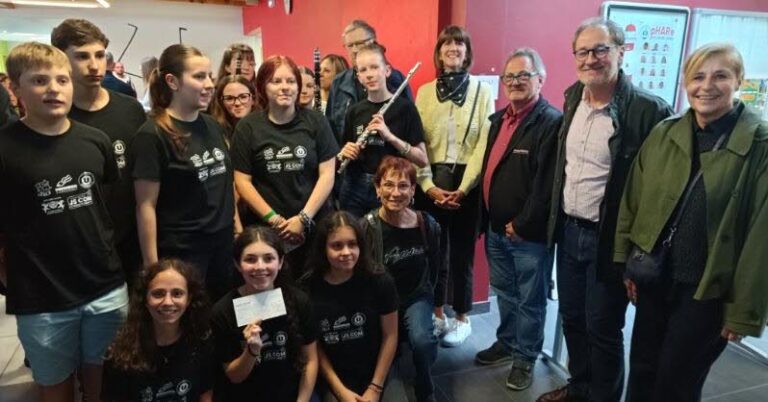 Le Rotary Club de Diemeringen remet 3 000 euros au collège local.