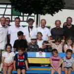 Logelheim : installation d&rsquo;un banc de l&rsquo;amitié dans la cour de l&rsquo;école locale