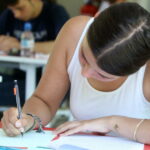 Canicule : 3 500 écoles fermées et 10 000 établissements modifient leurs horaires.