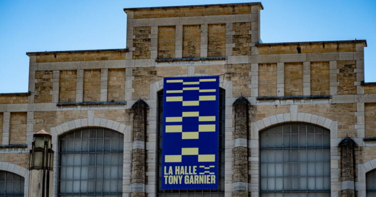 Soirée techno à la Halle Tony-Garnier : vibrations ressenties au-delà de Lyon