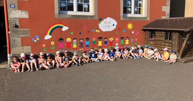 Rauwiller met en place un mur de l’amitié pour soutenir les initiatives communautaires.