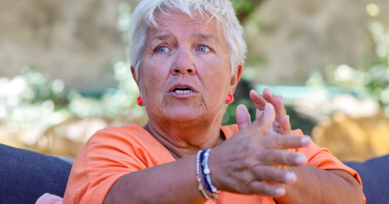 Mimie Mathy évoque ses problèmes de santé : « Je ne marche plus »