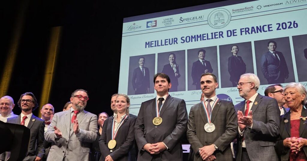 Le meilleur sommelier de France désigné à Lyon, une reconnaissance pour le secteur viticole.