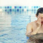 UFC-Que Choisir alerte sur les risques liés au gaz irritant dans les piscines au chlore.