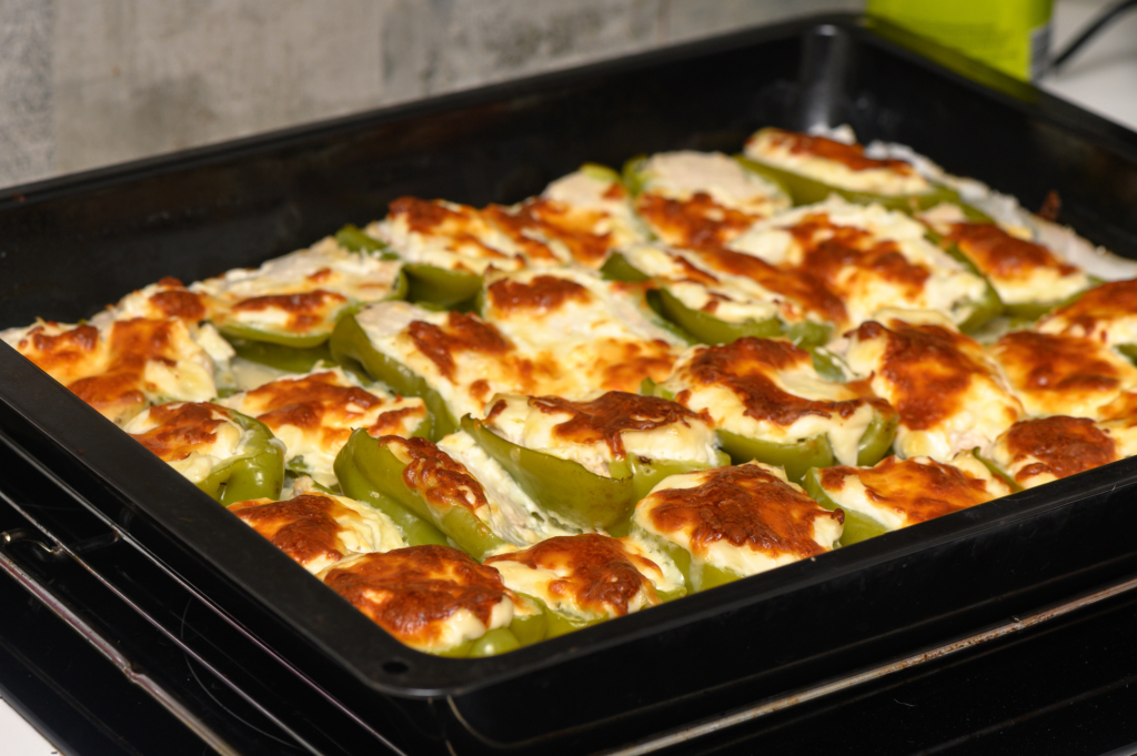 Recette de poivrons farcis à la crème et au fromage pour un plat savoureux et nutritif
