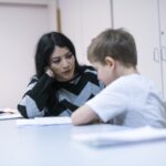 Visites en présence d&rsquo;un tiers : recommandations de la Haute Autorité de Santé en assistance éducative