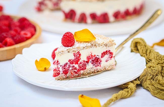 Framboisier léger au mascarpone : une recette traditionnelle de pâtisserie française.