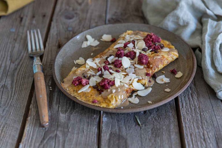 Omelette sucrée à la banane : une option de petit déjeuner protéiné et rapide