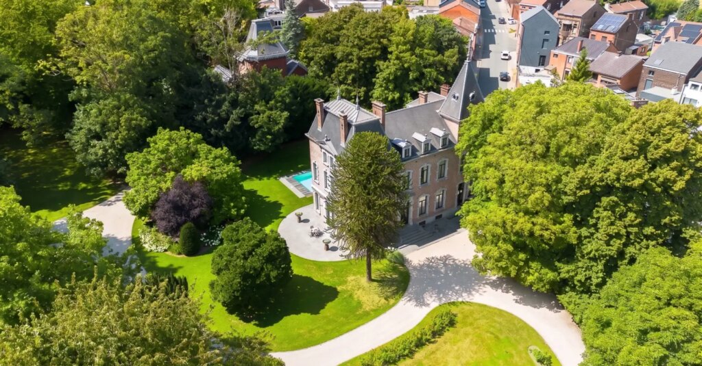 Vente de maisons et appartements à plus d’1 million d’euros dans votre commune en 2025.