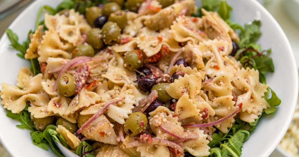 Recette de salade de pâtes au thon et olives pour un repas rapide et équilibré