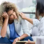 Santé mentale en France : une étude révèle une détérioration des conditions psychologiques.