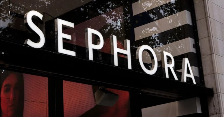 Le parfum des années 90, noté 4,7/5 chez Sephora, fait son retour cet été.