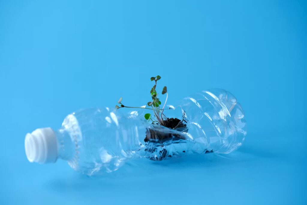Bioplastiques : une étude évalue leur véritable impact environnemental en Europe.