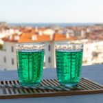 Sirops de menthe : Yuka alerte sur l&rsquo;additif E133 jugé controversé.