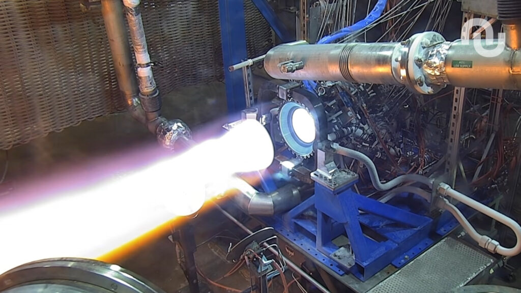 Blue Origin teste son moteur BE-7 pendant 41 minutes, atteignant un nouveau record.