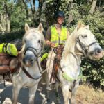 Périple à cheval de Catherine Winter : de Calais à Arles, un parcours en Camargue.