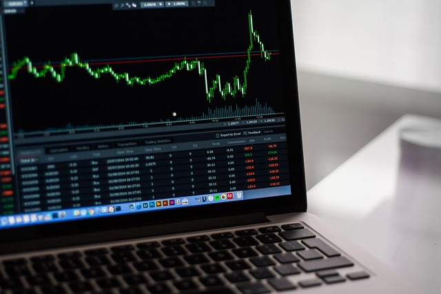 CAC 40 : hausse des taux longs au Japon et aux États-Unis accroît les risques sur les actions