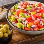 Recette de Trampó, salade fraîche emblématique de Majorque, à préparer facilement à la maison