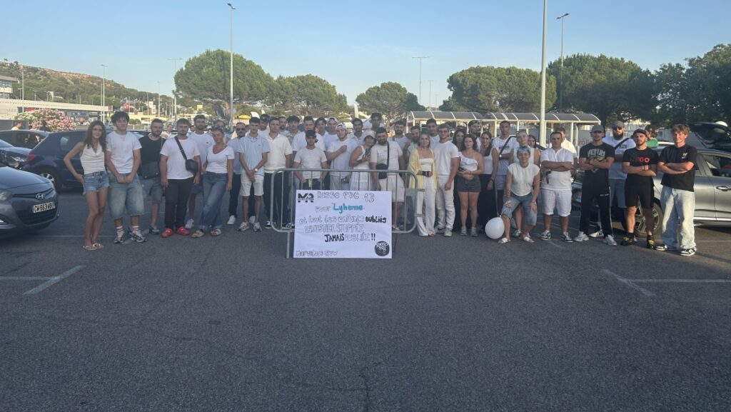 Rassemblement de voitures à Vitrolles et Plan-de-Campagne en hommage à Lyhanna