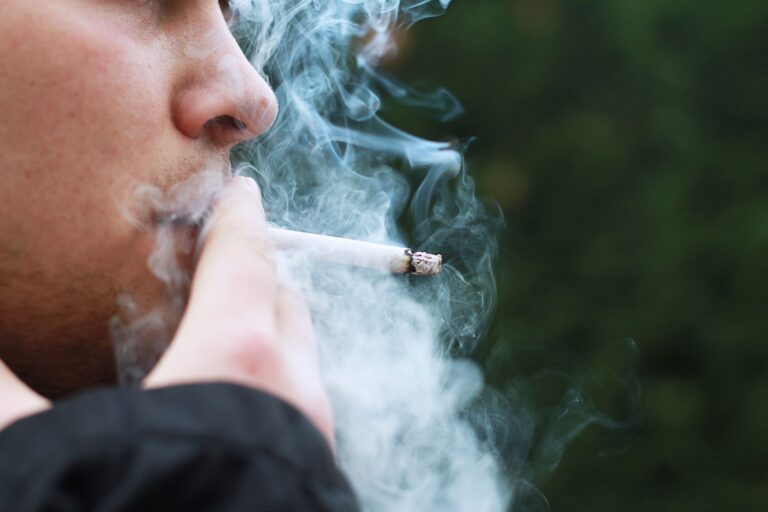 Les études suggèrent que la nicotine pourrait offrir une protection contre le Covid-19.