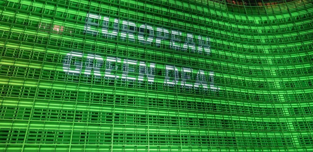Les banques européennes émettent plus de 20 % de green bonds en réponse aux normes écologiques.