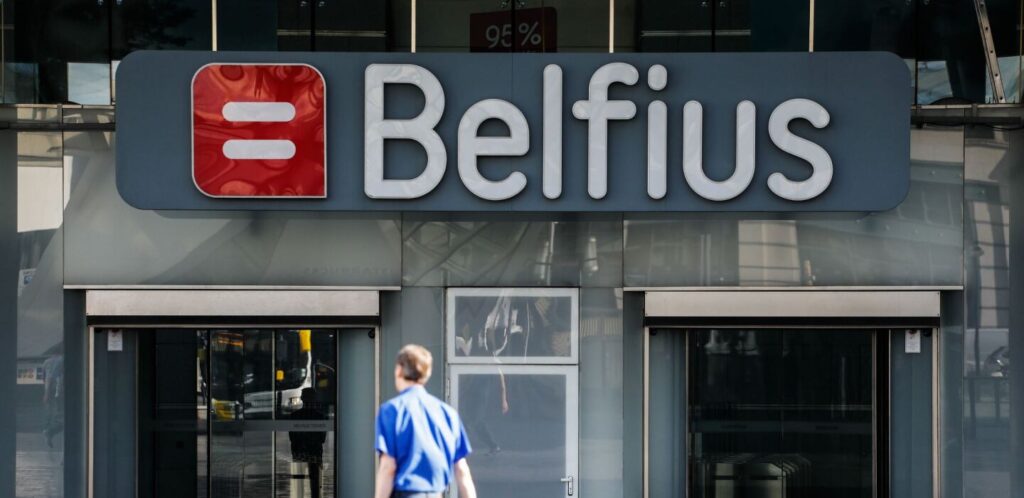 Belfius acquiert Leocare, une opération qui suscite l’intérêt du Crédit Agricole.
