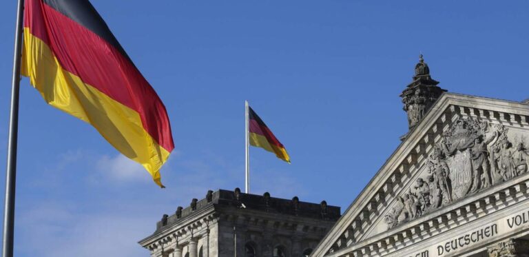 Amélioration continue du climat des affaires en Allemagne selon les dernières analyses économiques.