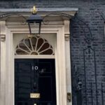 Andy Burnham remet en question l’autorité de Keir Starmer au sein du Parti travailliste britannique.