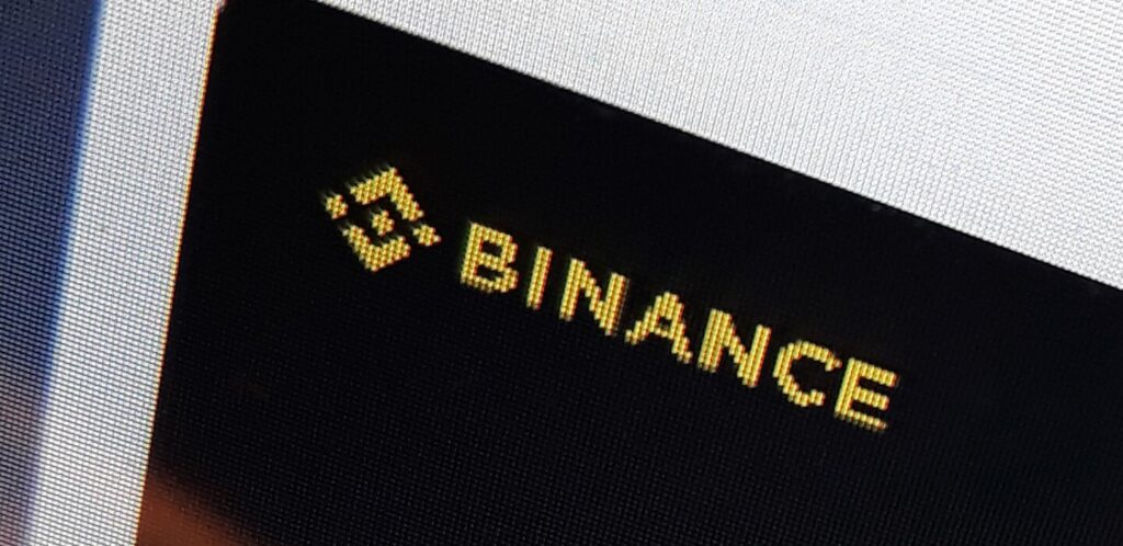 Binance confronté à des défis réglementaires alors que l’échéance MiCA se rapproche.