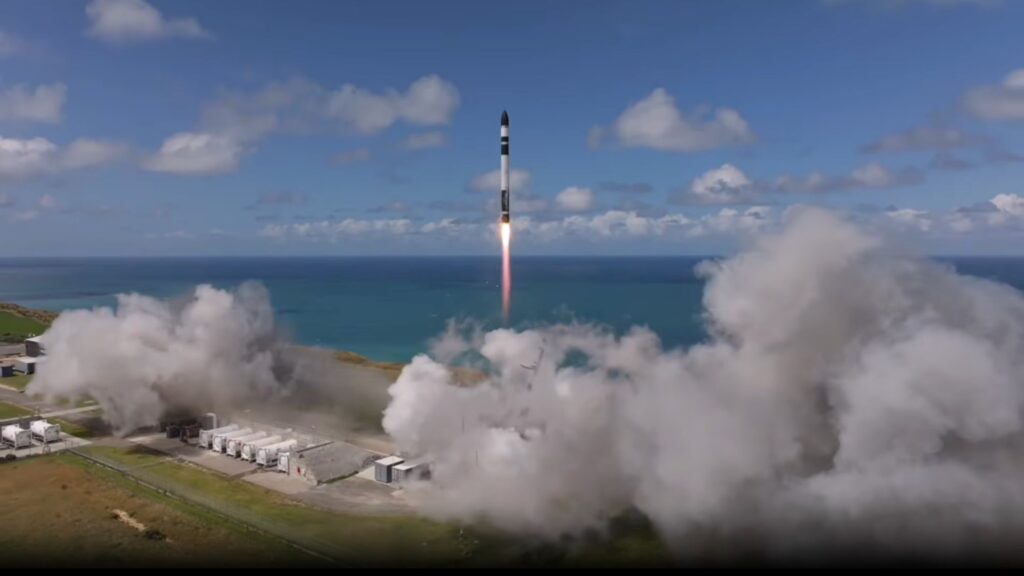 Rocket Lab acquiert la société de communications par satellite Iridium pour 8 milliards de dollars.