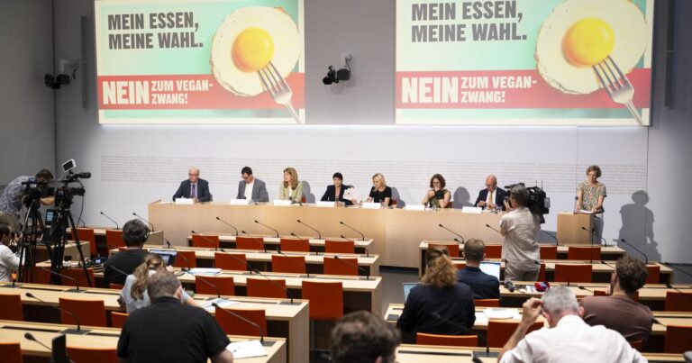 Le comité du non critique un projet alimentaire jugé irréaliste par des experts.