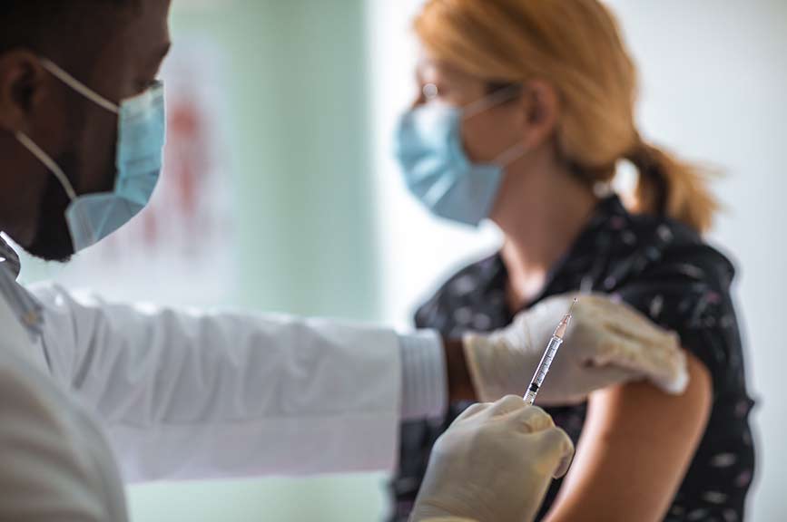 Haute Autorité de Santé : révision de la stratégie de vaccination avec NUVAXOVID.