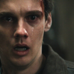 Hunter Doohan annonce un film reliant la mythologie de la saga Evil Dead Burn.