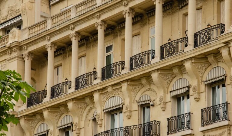 Villes françaises où les riches choisissent de s’installer en 2023 : analyse des tendances