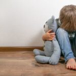 Loi intégrale sur les violences sexuelles : mesures pour protéger femmes et enfants en France.