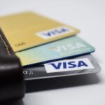 Visa et Mastercard permettent le paiement par agents IA via l&rsquo;accès bancaire direct.