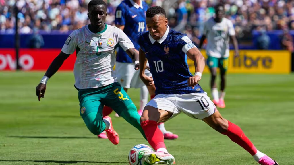 Sénégal et France : clash entre Thierry Henry et Ibrahimovic après le match