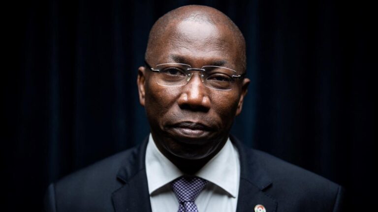 Guinée-Bissau : la famille de l’opposant Domingos Simões Pereira exprime des inquiétudes après son incarcération.