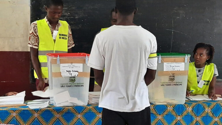 Sao Tomé-et-Principe : tensions politiques et pauvreté persistent avant la présidentielle.