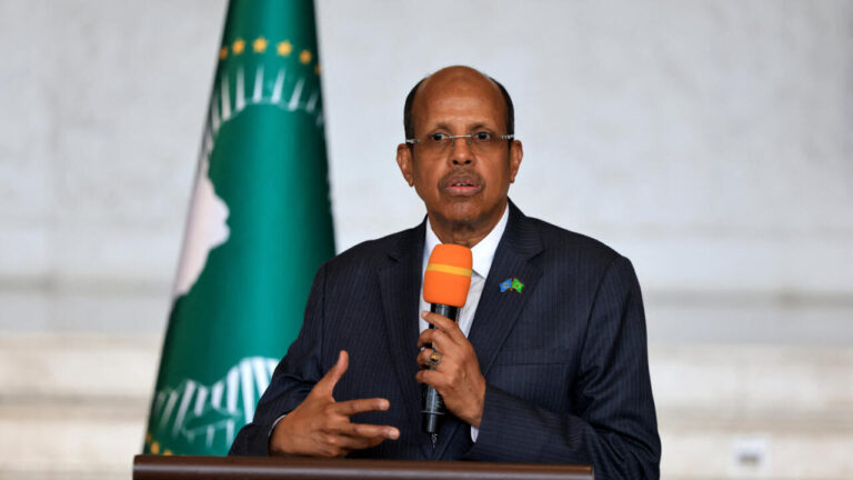 Le président de la Commission de l’UA appelle au dialogue avec les pays de l’AES au Burkina.