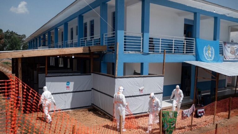 Ebola en RDC : un centre de traitement ciblé à Nyankunde, perturbant les efforts de santé.