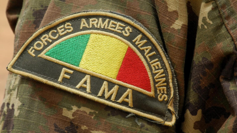 Mali : un convoi militaire se dirige vers Anéfis pour renforcer les troupes locales.
