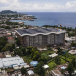 Comores : l&rsquo;administration interdit les mariages durant les heures de travail, suscitant des tensions.