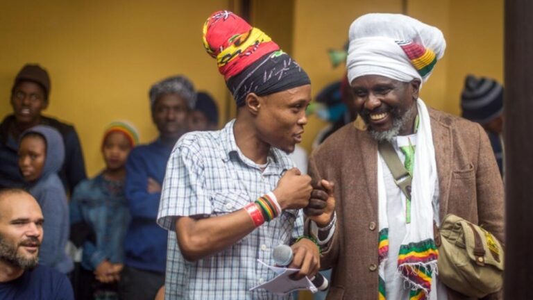 Le mouvement rastafarien en Afrique : entre reconnaissance et marginalisation sociale.