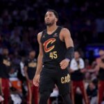 Donovan Mitchell prolonge son contrat avec les Cleveland Cavaliers en NBA.